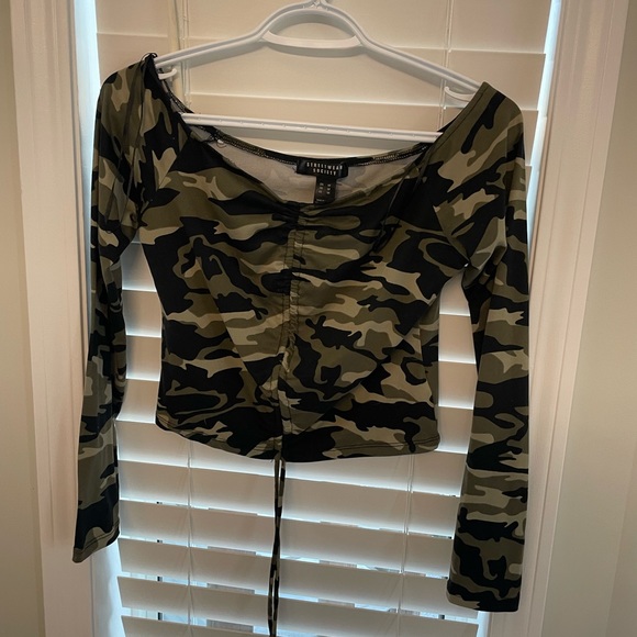 Pick 2 for $20 - Streetwear Crop Sleeved Top - Picture 1 of 1